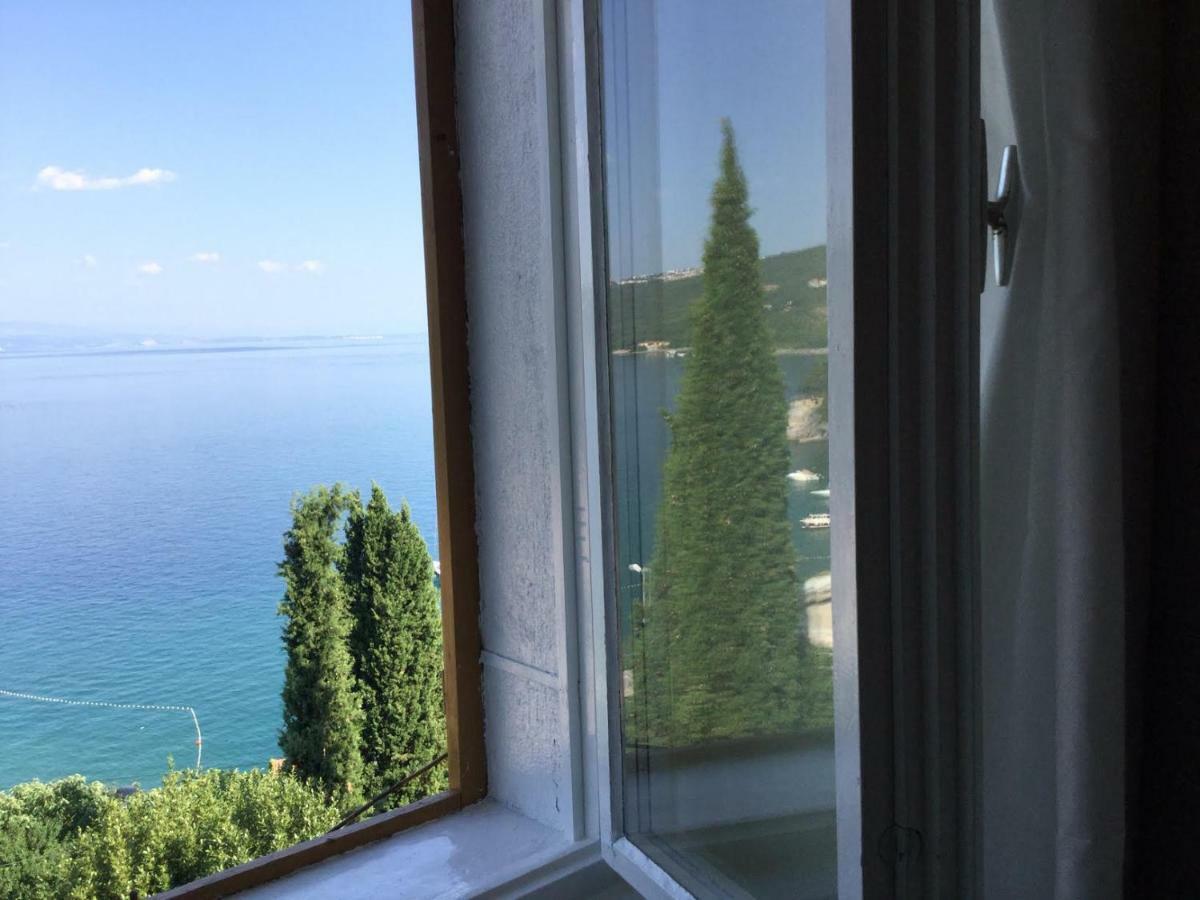 Apartment Lady Lidija - Volosko Free Parking Opatija Bagian luar foto